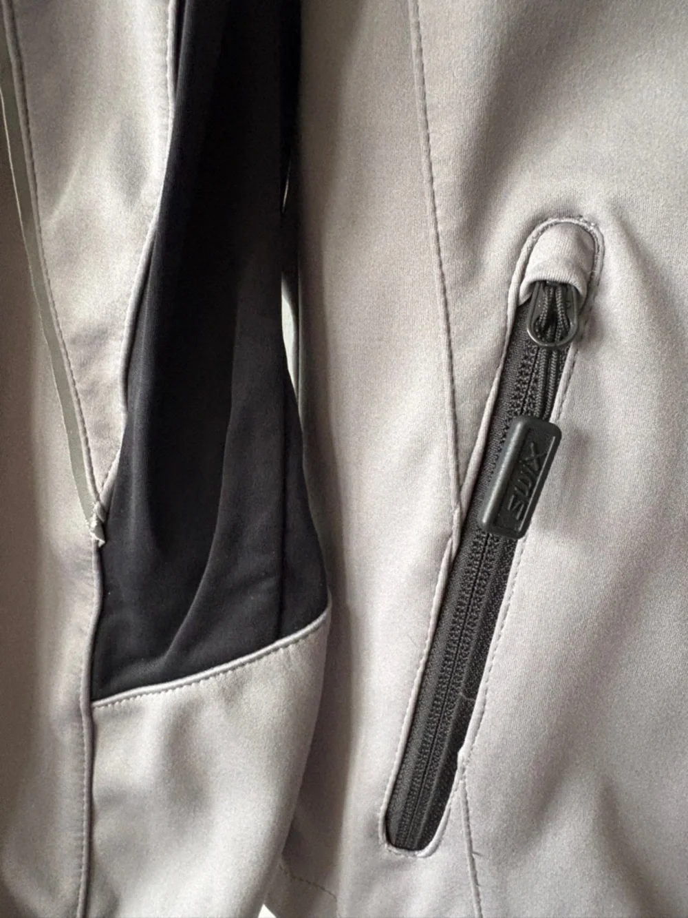 Swix Men's Grey Softshell Training Jacket - Picture 3 of 7